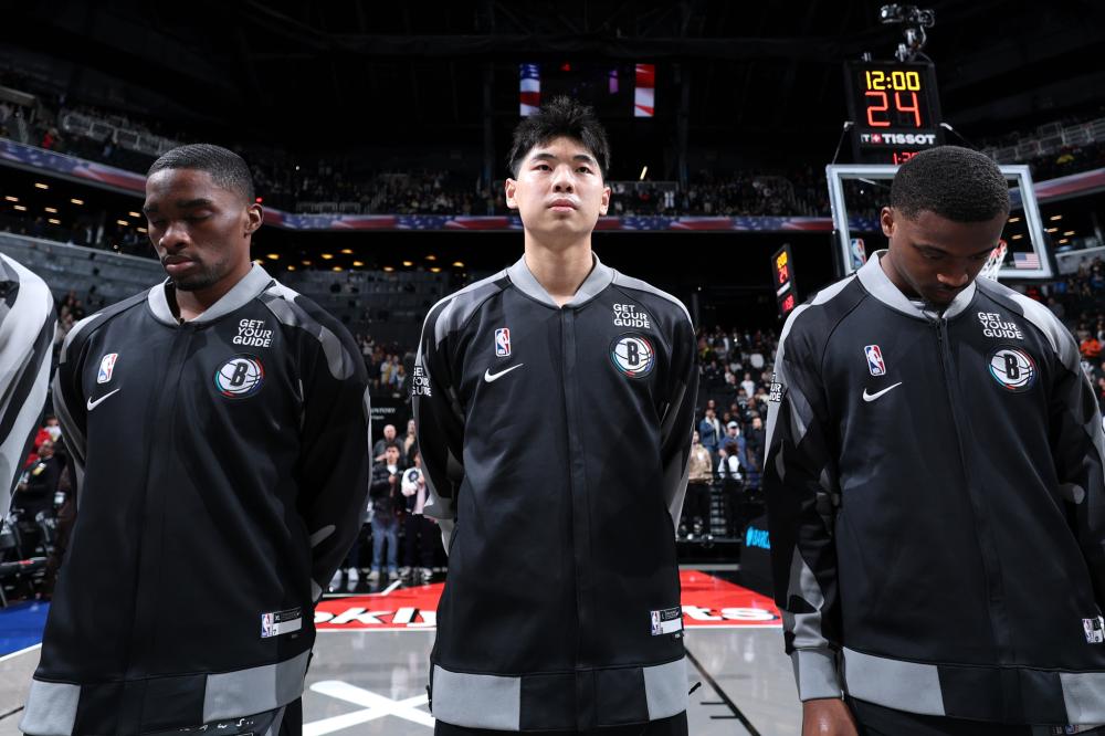 中崭露头角 中崭露头角