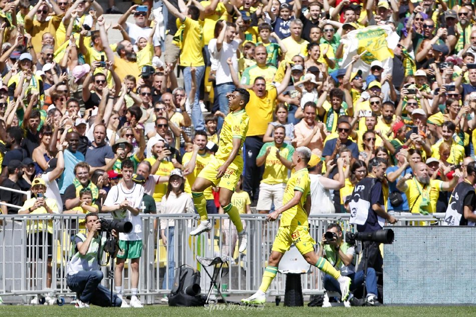 当年还是高 当年还是高